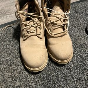 WOmens timberlands